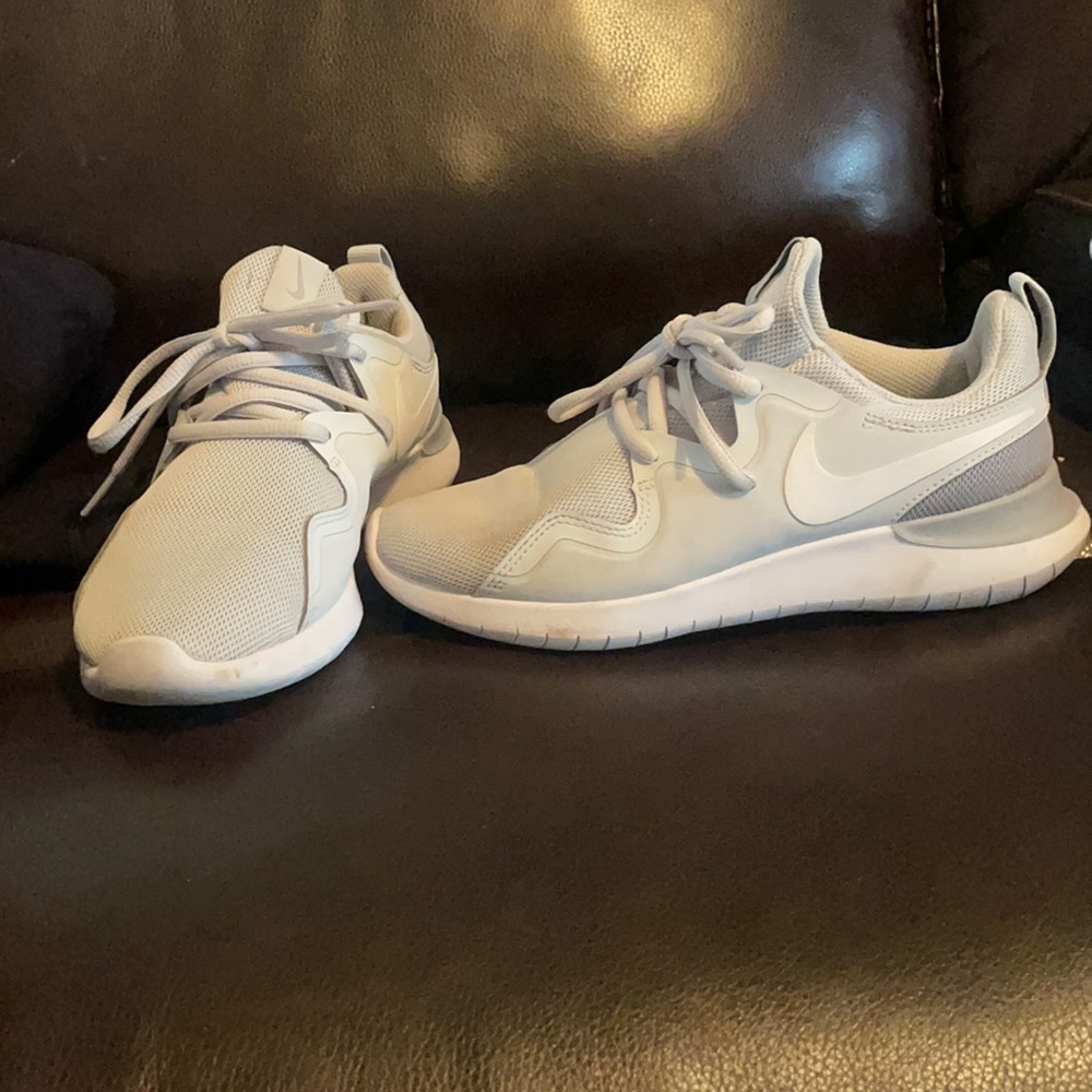 Nike Lunar Tessen Shoes